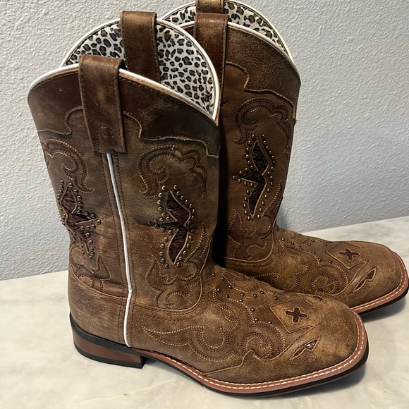 Laredo Tan Boots Women's Size 10 M Style 5661 Like New - Picture 1 of 12